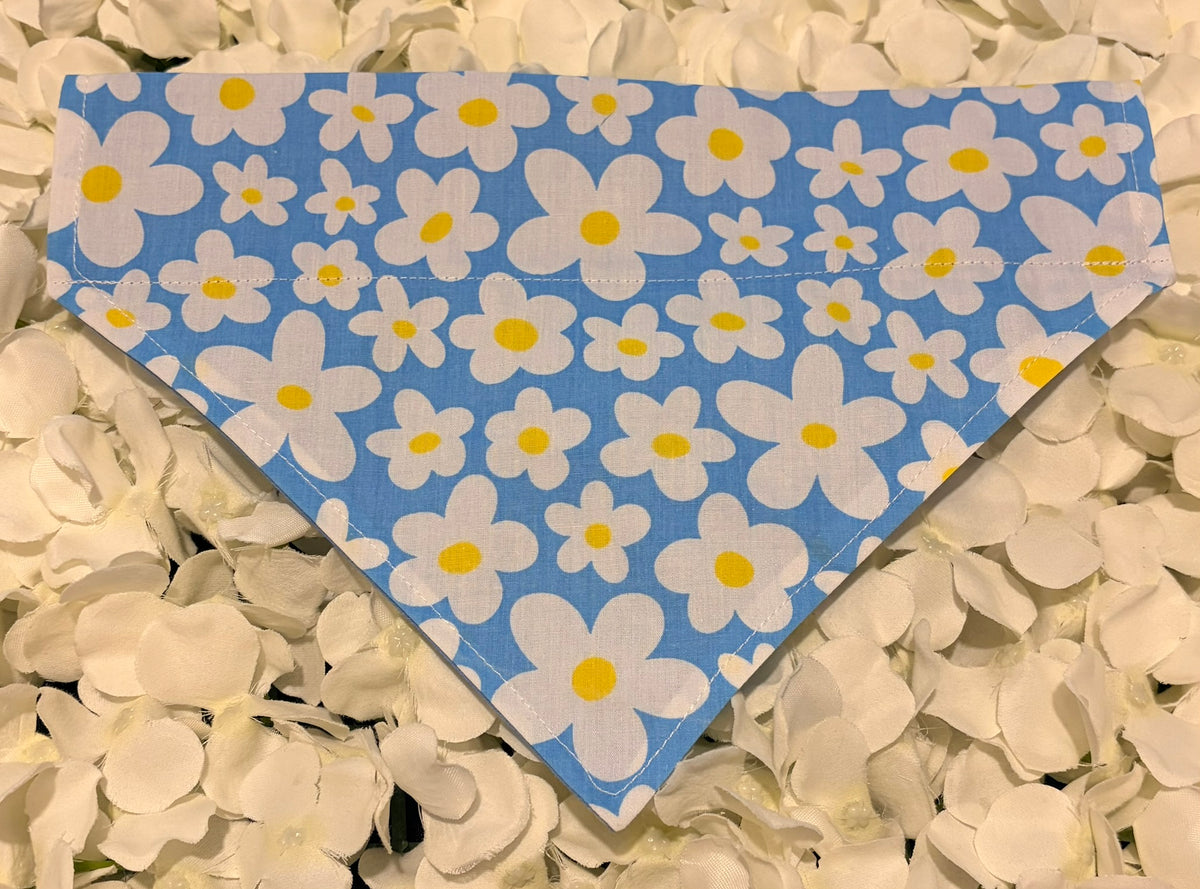 Blue Daisy Bandana - Medium