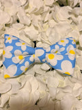 Light Blue Daisy Bow - Large