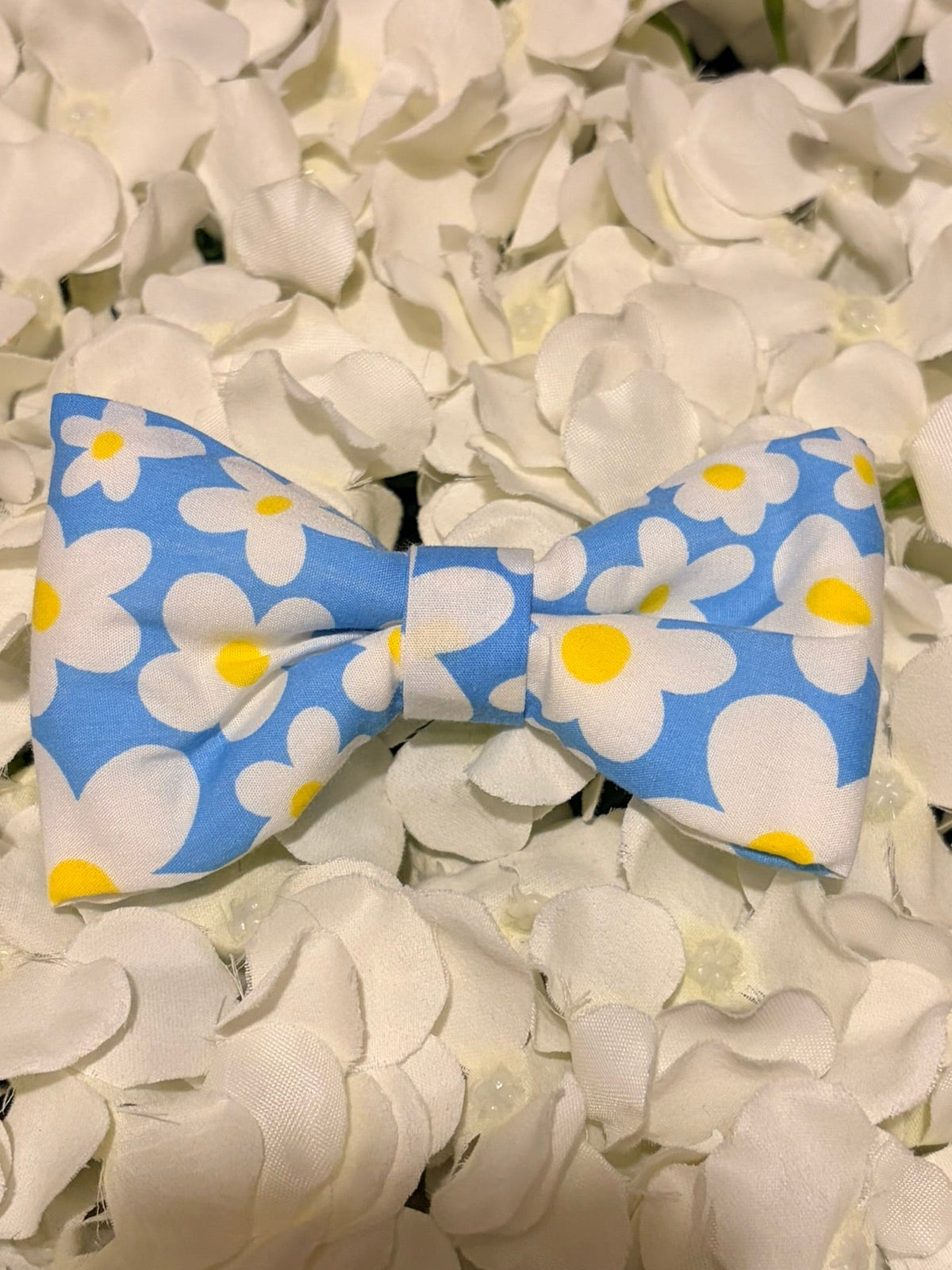 Light Blue Daisy Bow - Large
