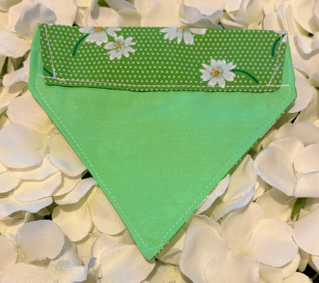 Green Daisy Bandana - Extra Small