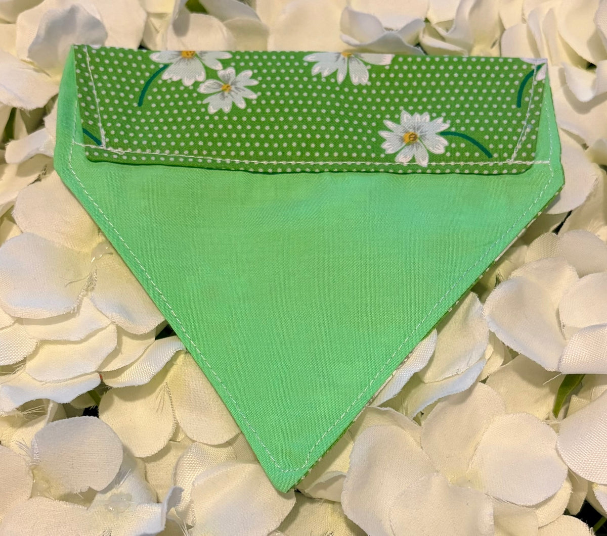 Green Daisy Bandana - Extra Small