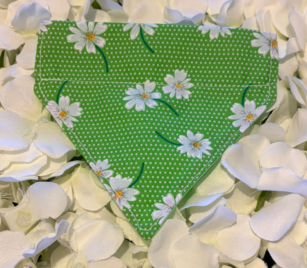 Green Daisy Bandana - Extra Small