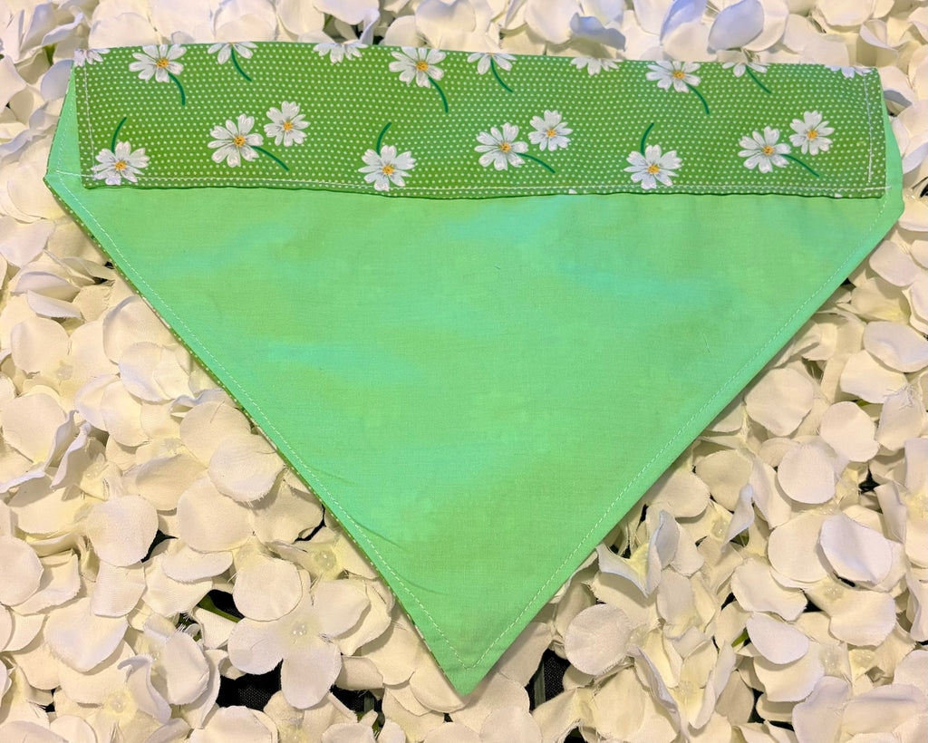 Green Daisy Bandana - Large