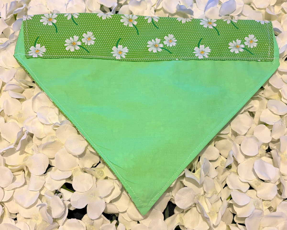 Green Daisy Bandana - Large