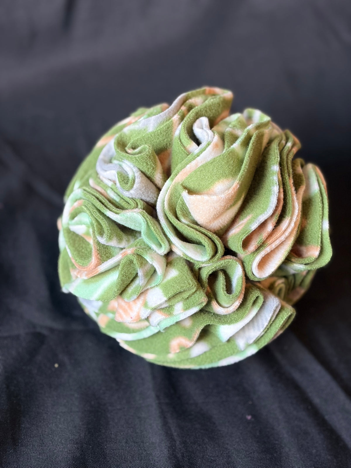 Snuffle Ball - Green Dinosaurs