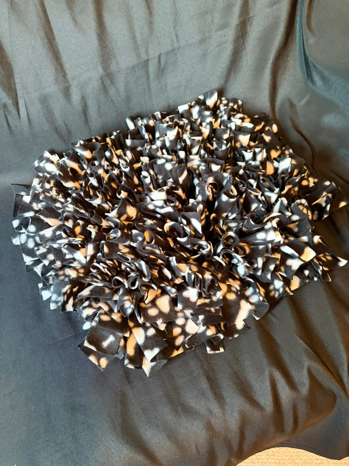 Black Paw Print Snuffle Mat - Large