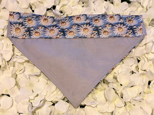 Blue Daisy Bandana - Medium