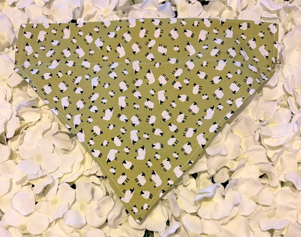 Green Sheep Bandana - Large