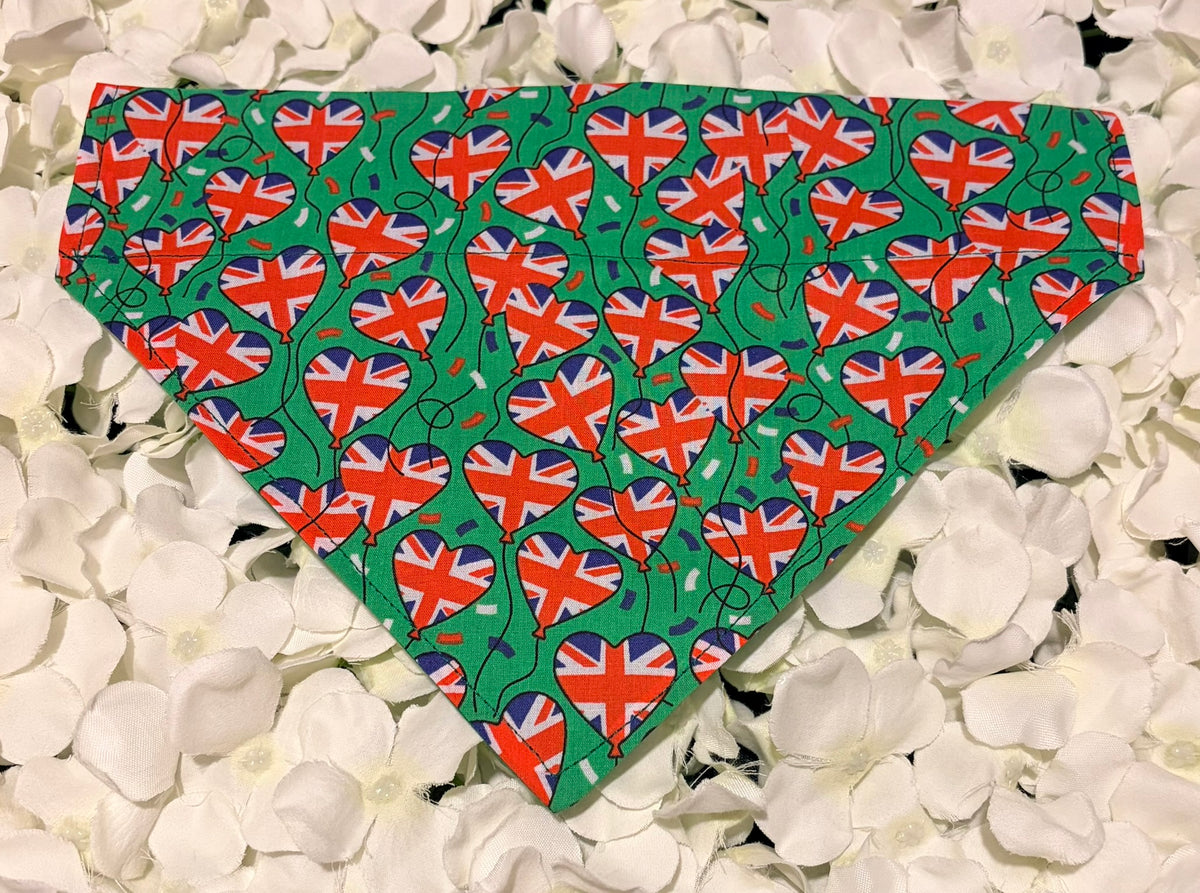 Green Union Flag Balloon Bandana - Medium