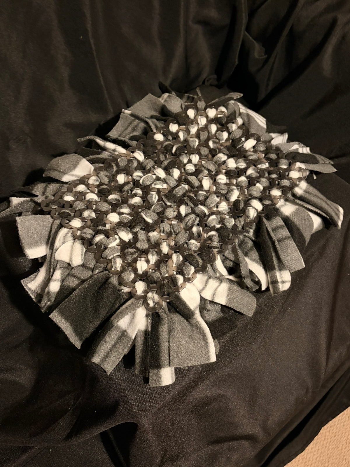Black Tartan Snuffle Mat - Medium
