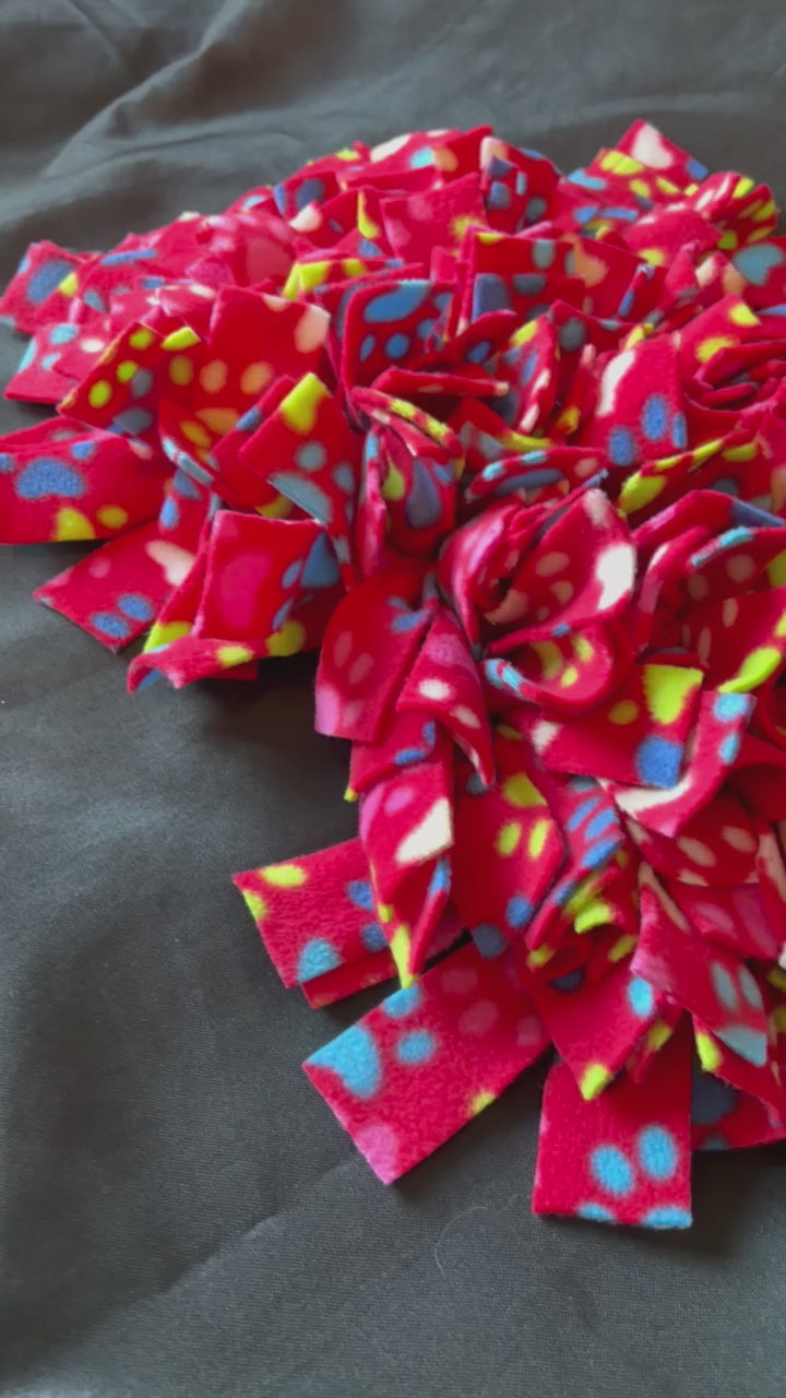 Red Multicoloured Paw Print Snuffle Mat - Medium