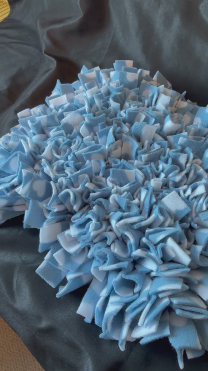 Blue Hearts Snuffle Mat - Large